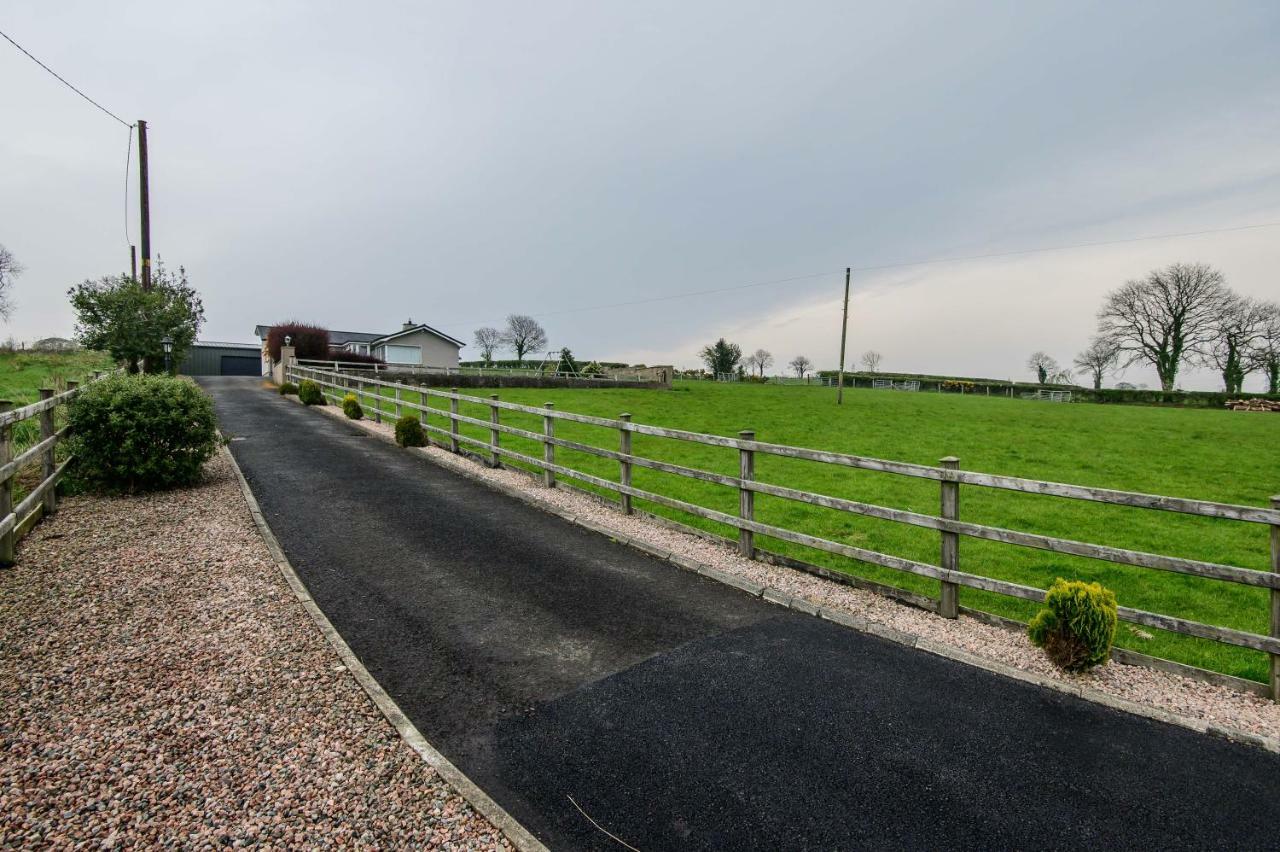 Annslea Hotel Lisburn Bagian luar foto
